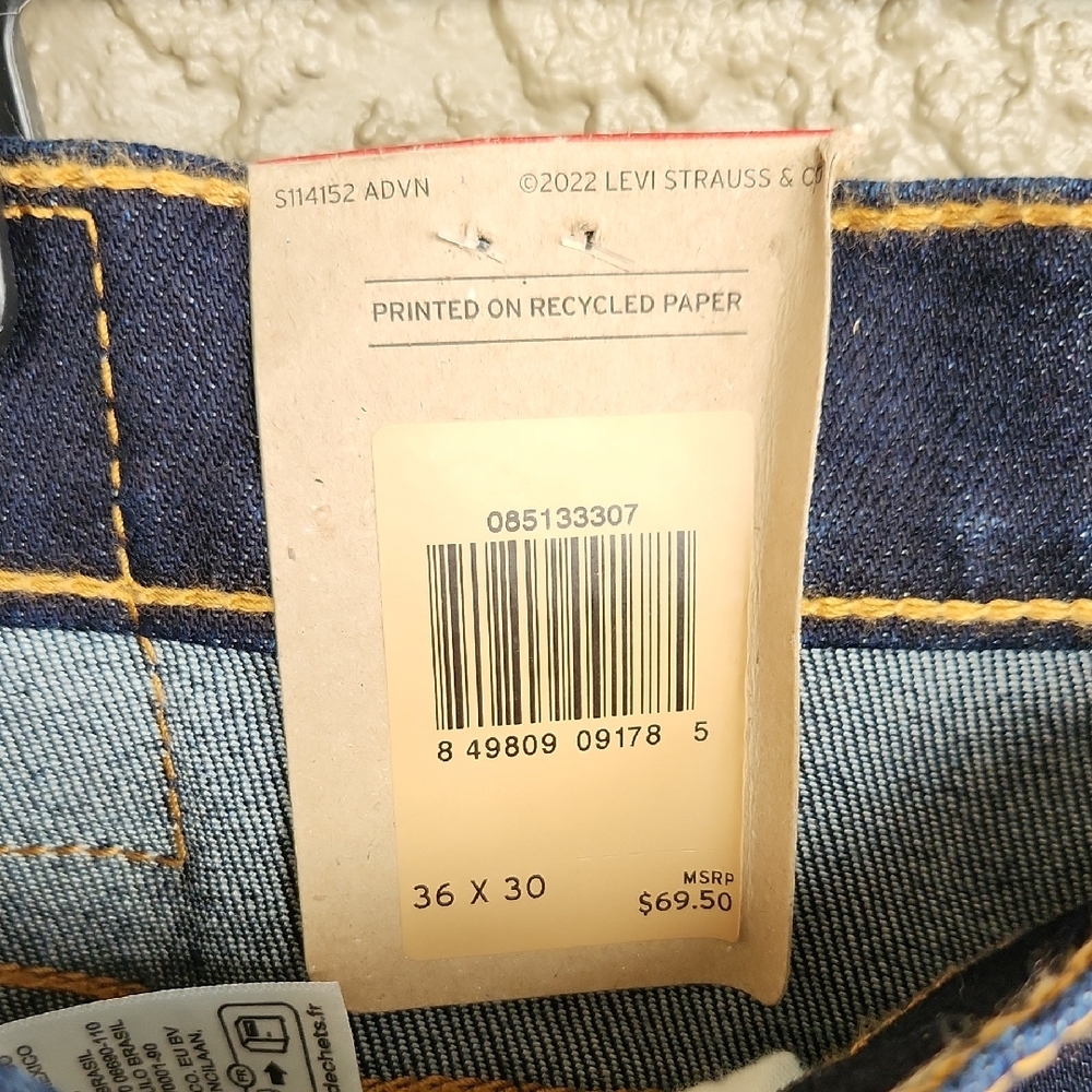 NWT Levi's 513 Slim Straight Men's Jeans - Picture 3 of 6